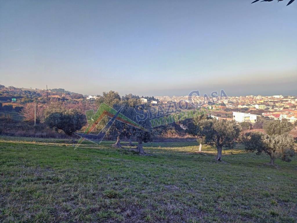 Terreno a Tortoreto in Via I. Graziani - Foto 5