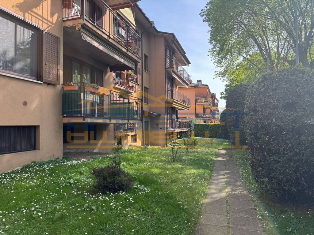 Appartamento a Merate in Via Raffaello Sanzio, 22 - Foto 3