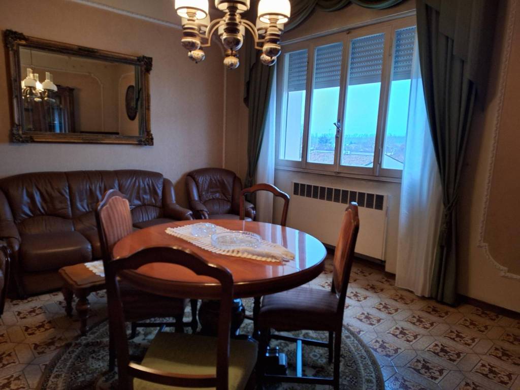 Attico / mansarda a Cento in Via Olindo Malagodi - Foto 4