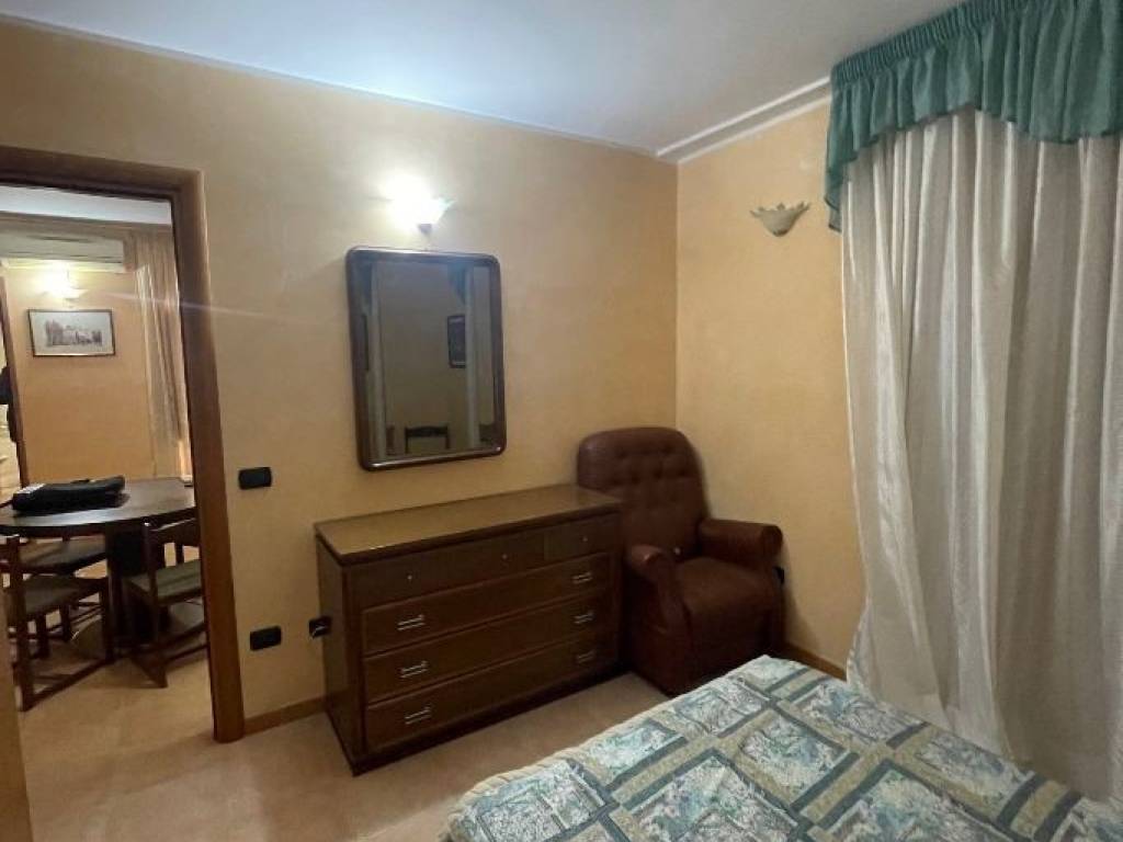 Appartamento a Catanzaro in Via Vincenzo De Grazia - Foto 5