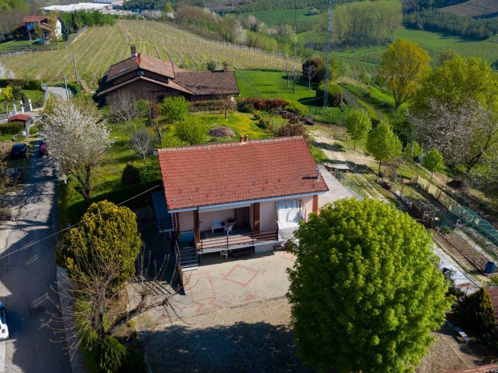 Villa a Govone in Govone, via Craviano, 70/A - Foto 2