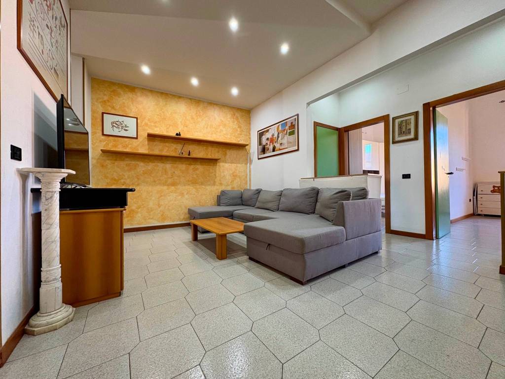Appartamento a Prato in Via Alessandro Franchi - Foto 3