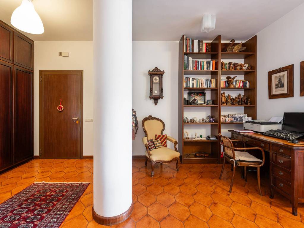 Appartamento a Cagliari in Via Stanislao Caboni - Foto 3
