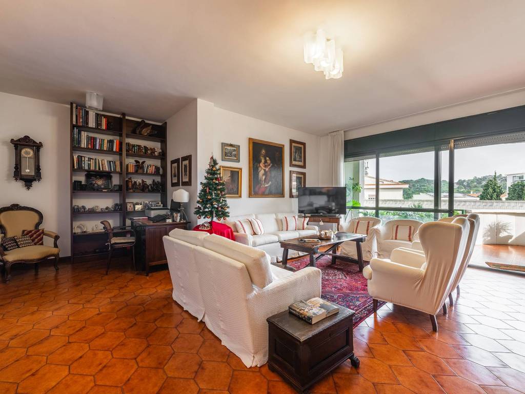 Appartamento a Cagliari in Via Stanislao Caboni - Foto 4