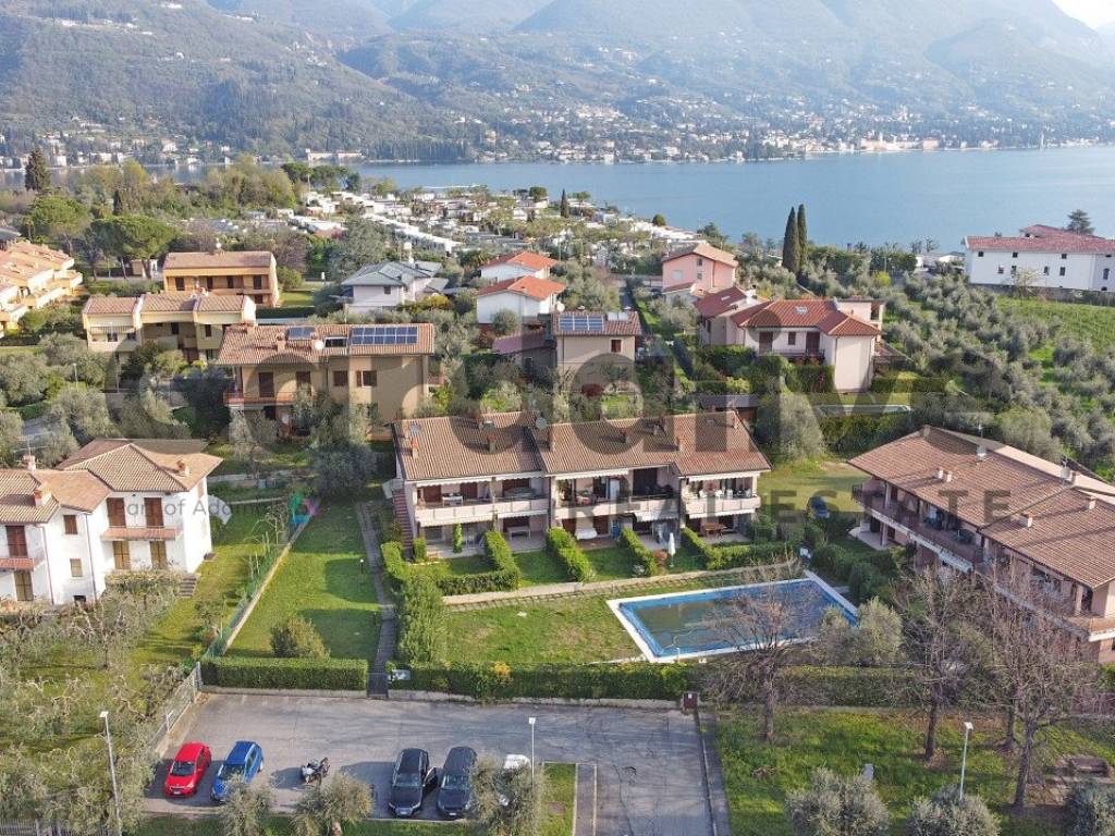 Appartamento a San felice del benaco in Via Boschette 6 - Foto 1