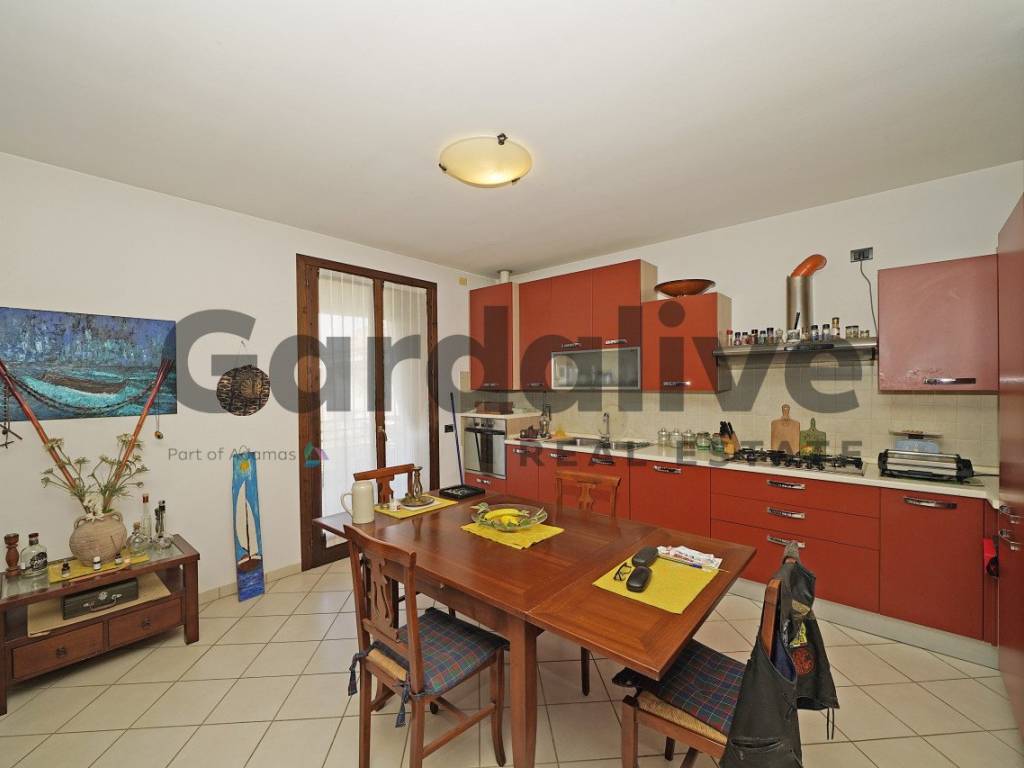 Appartamento a San felice del benaco in Via Boschette 6 - Foto 3