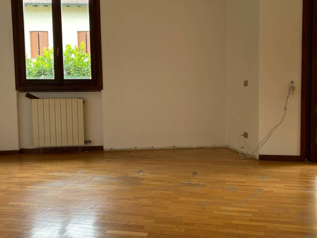 Villa a Gallarate in Via per Besnate - Foto 4