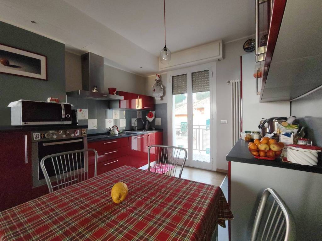 Appartamento a Finale ligure in Via 25 Aprile, 38 - Foto 4