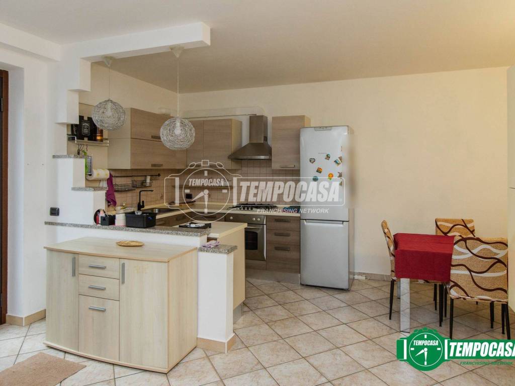 Appartamento a Oleggio in Via Gaggiolo, 120 - Foto 4