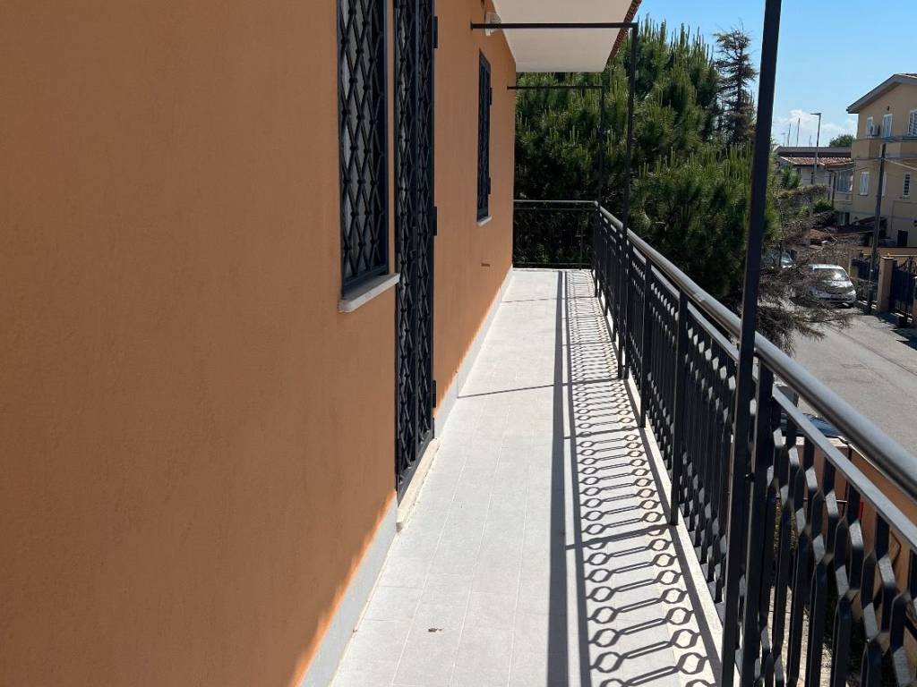 Appartamento a Fiumicino in Via Mario Calderara, 39 - Foto 4