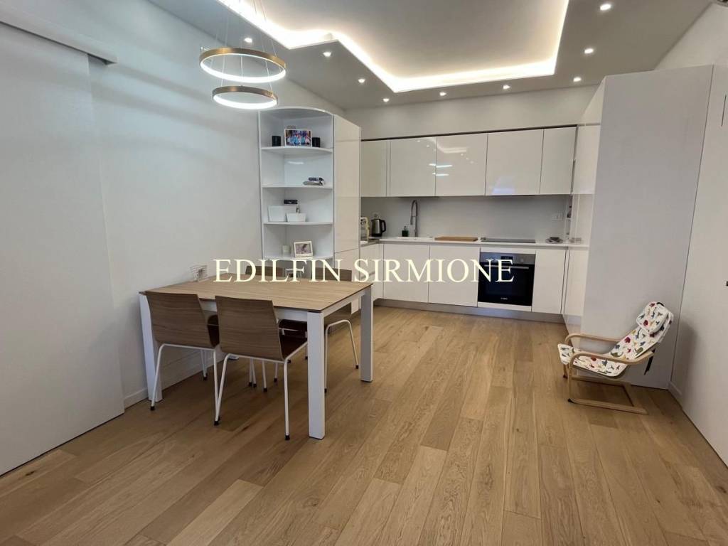 Appartamento a Desenzano del garda in Via Pietro Calcinardi, 26 - Foto 3