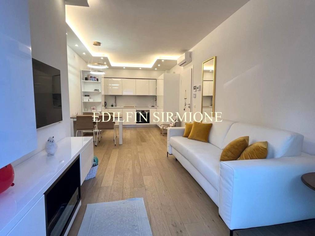 Appartamento a Desenzano del garda in Via Pietro Calcinardi, 26 - Foto 4