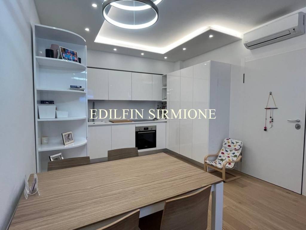 Appartamento a Desenzano del garda in Via Pietro Calcinardi, 26 - Foto 5