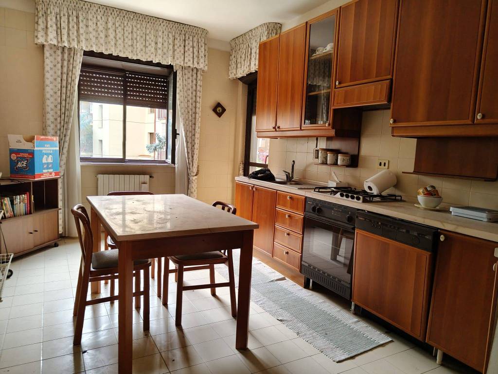 Appartamento a Caserta in Via Santissimo Nome di Maria - Foto 2