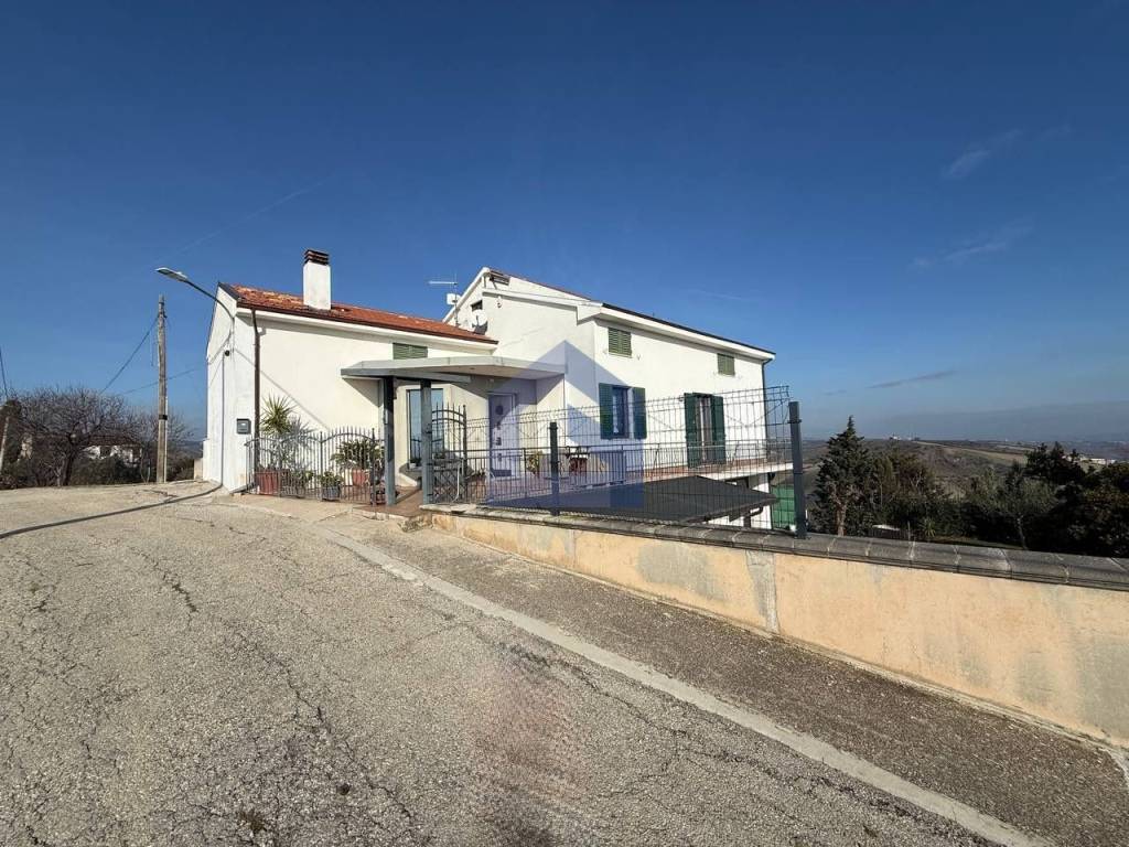 Villa a Lanciano in Frazione Colli Campitelli, 32 - Foto 3