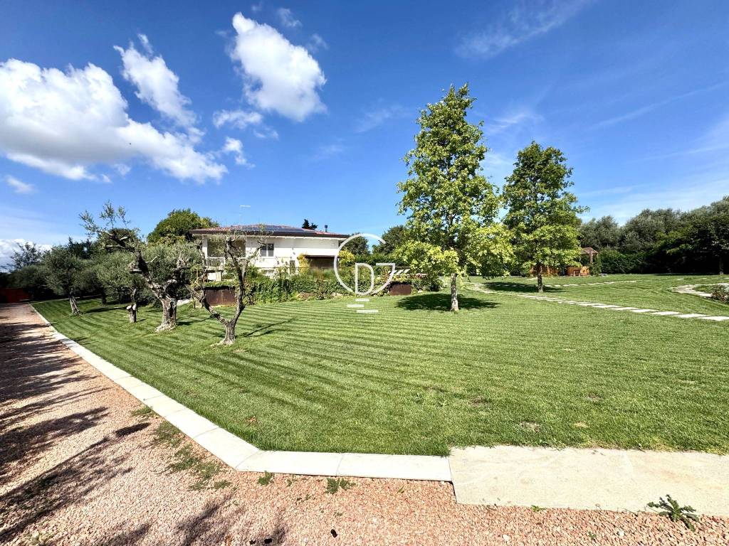 Villa a Lonato del garda in Via dei Colli - Foto 5