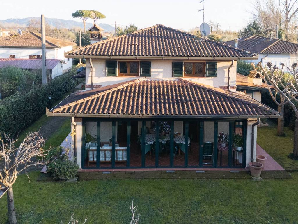 Villa a Pietrasanta in Via Sardegna - Foto 5