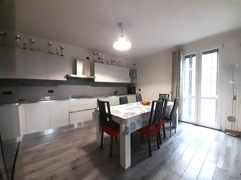 Villa a Castel goffredo in Via Generale Carlo Alberto Dalla Chiesa - Foto 5