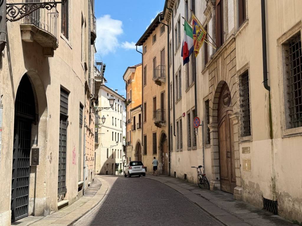 Appartamento a Vicenza in Contra' Giampietro De' Proti - Foto 3