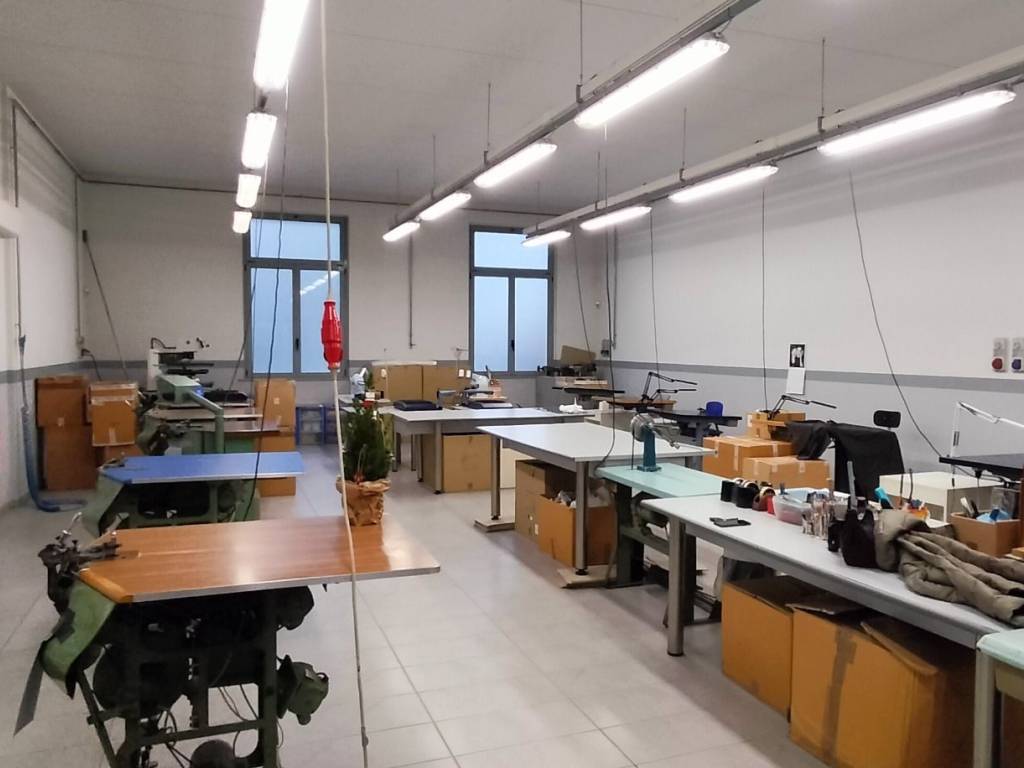 Immobile a Cassano magnago in Via Alcide De Gasperi, 11 - Foto 4