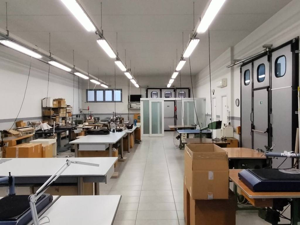 Immobile a Cassano magnago in Via Alcide De Gasperi, 11 - Foto 5