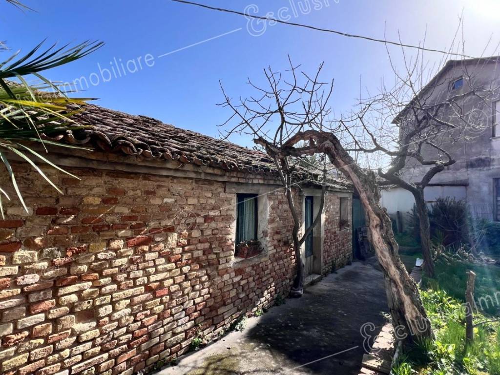 Villa a Castelfidardo in Via G. Rossini, 2C - Foto 3