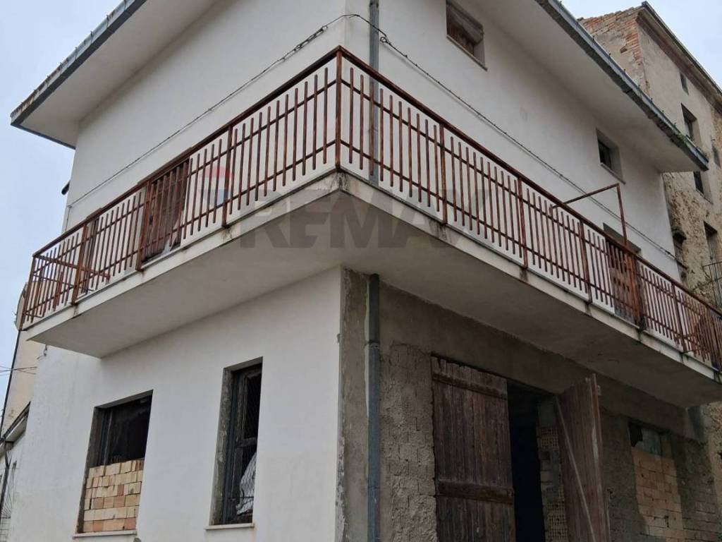 Casa indipendente a Arielli in via Discesa Arcata trav. Corso Savoia - Foto 2