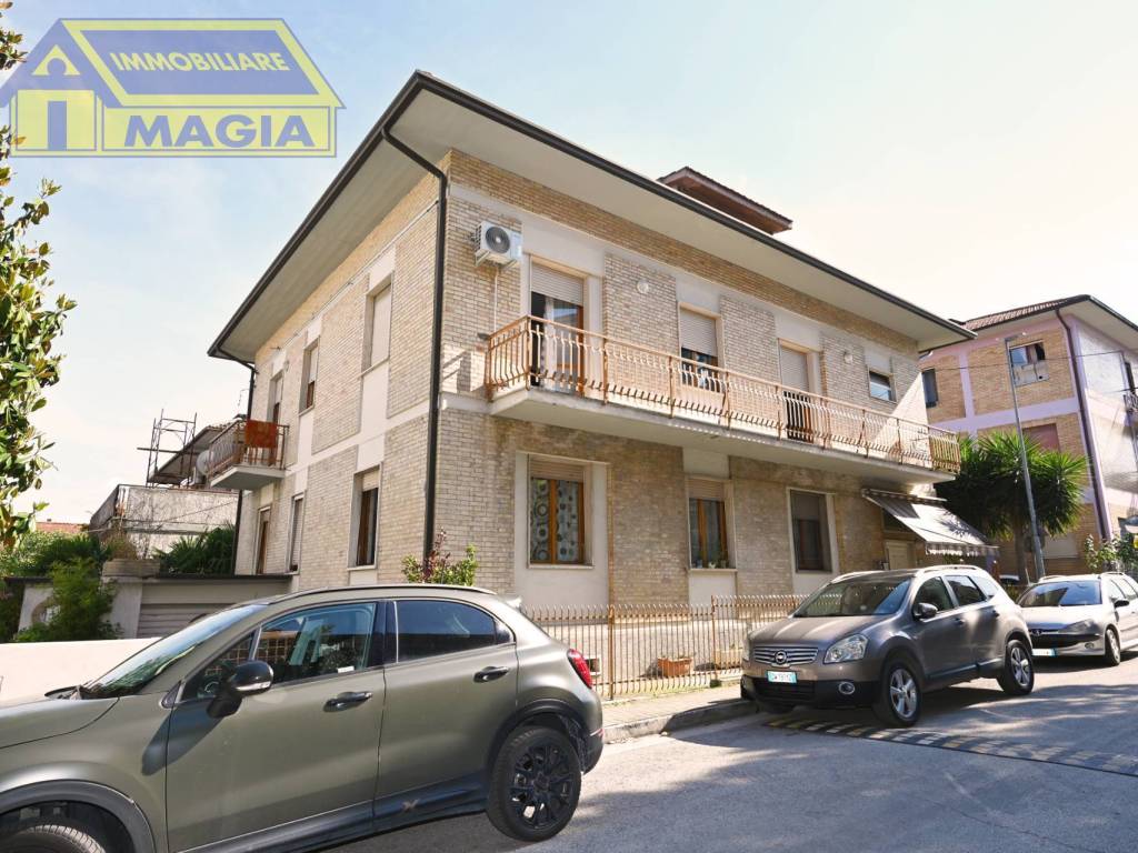 Appartamento a Castel di lama in Via Cesare Battisti, 4 - Foto 2