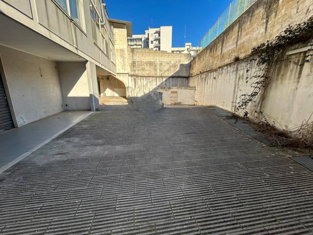 Box / garage a Lecce in Viale Japigia, 39 - Foto 3