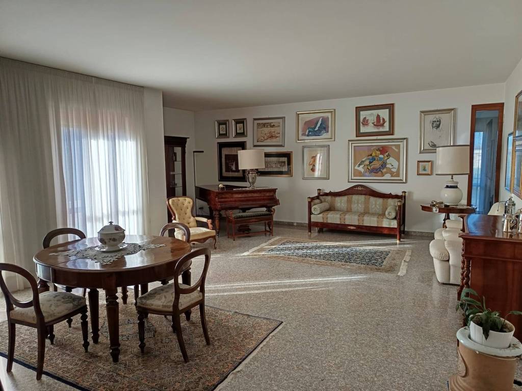 Appartamento a Rende in Via Valle del Neto - Foto 5