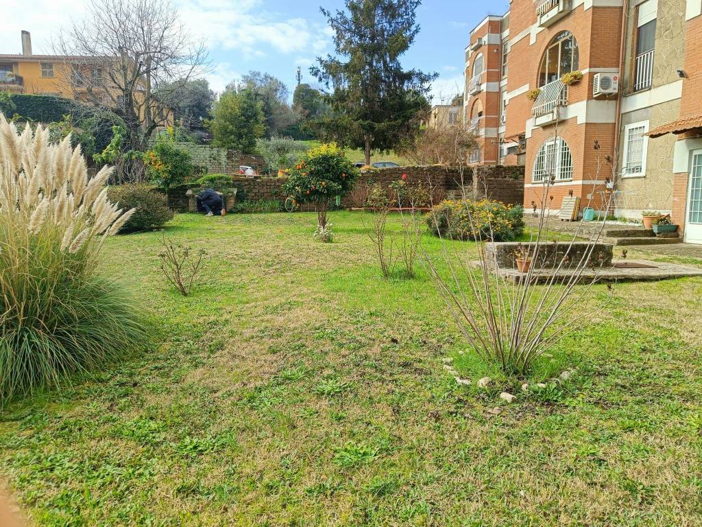 Appartamento a Anguillara sabazia in Via Comunale di San Francesco - Foto 3