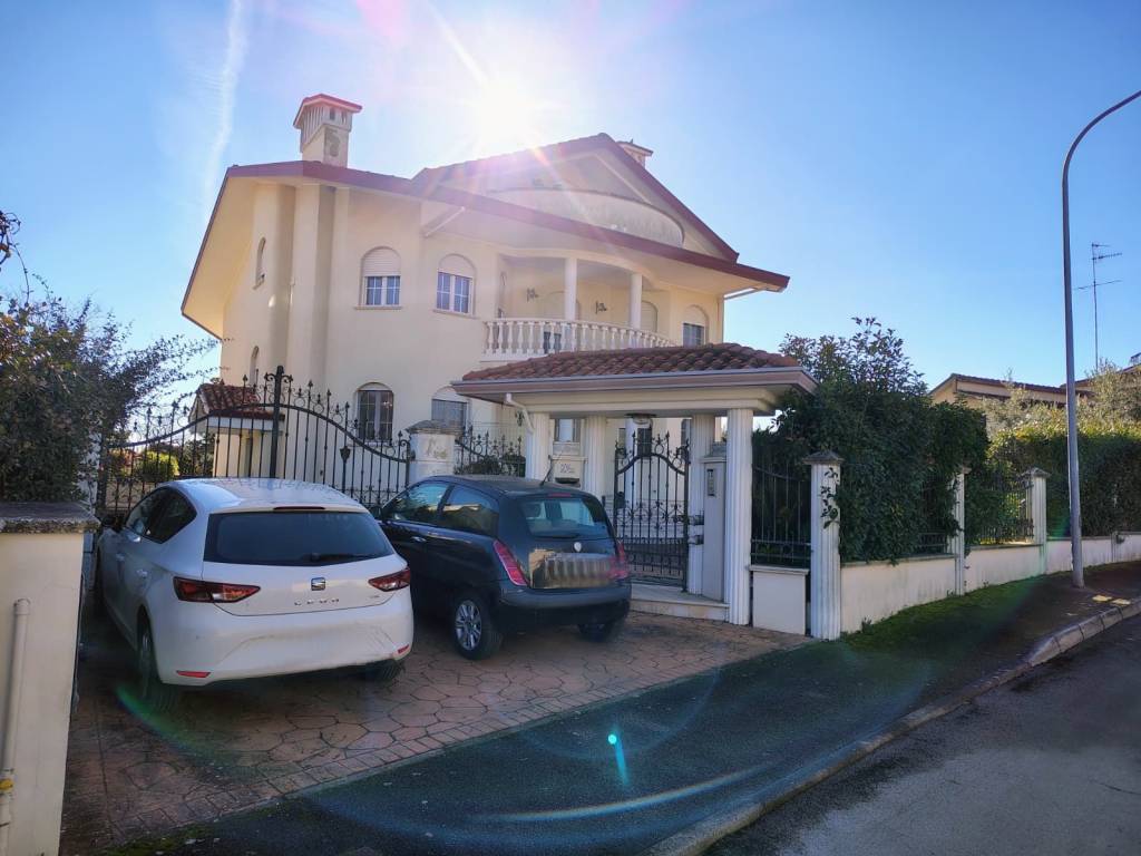 Villa a Lanciano in Via Brigata Maiella - Foto 2