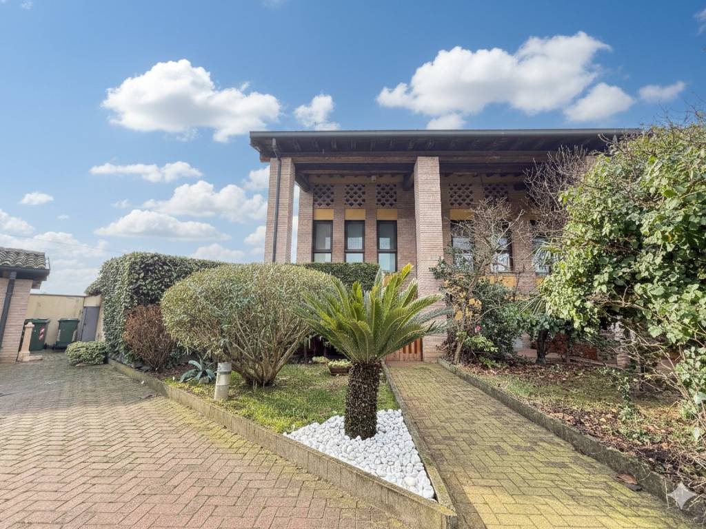 Casa indipendente a Lodi in Cascina Barbinetta - Foto 3