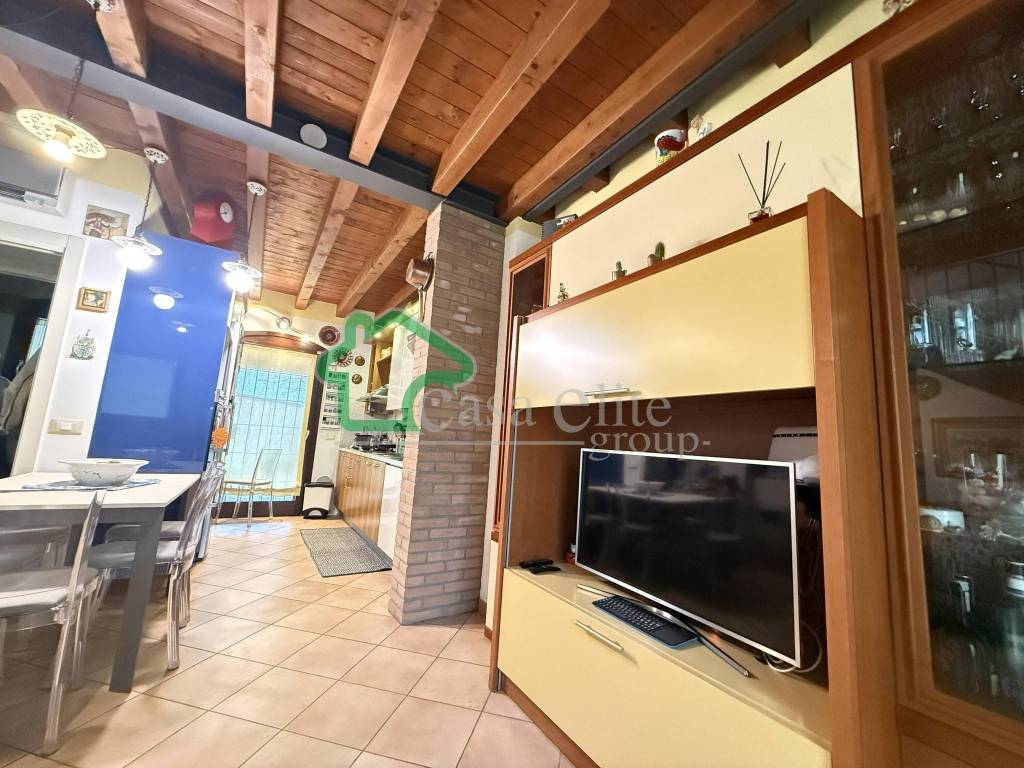 Casa indipendente a Lodi in Cascina Barbinetta - Foto 5