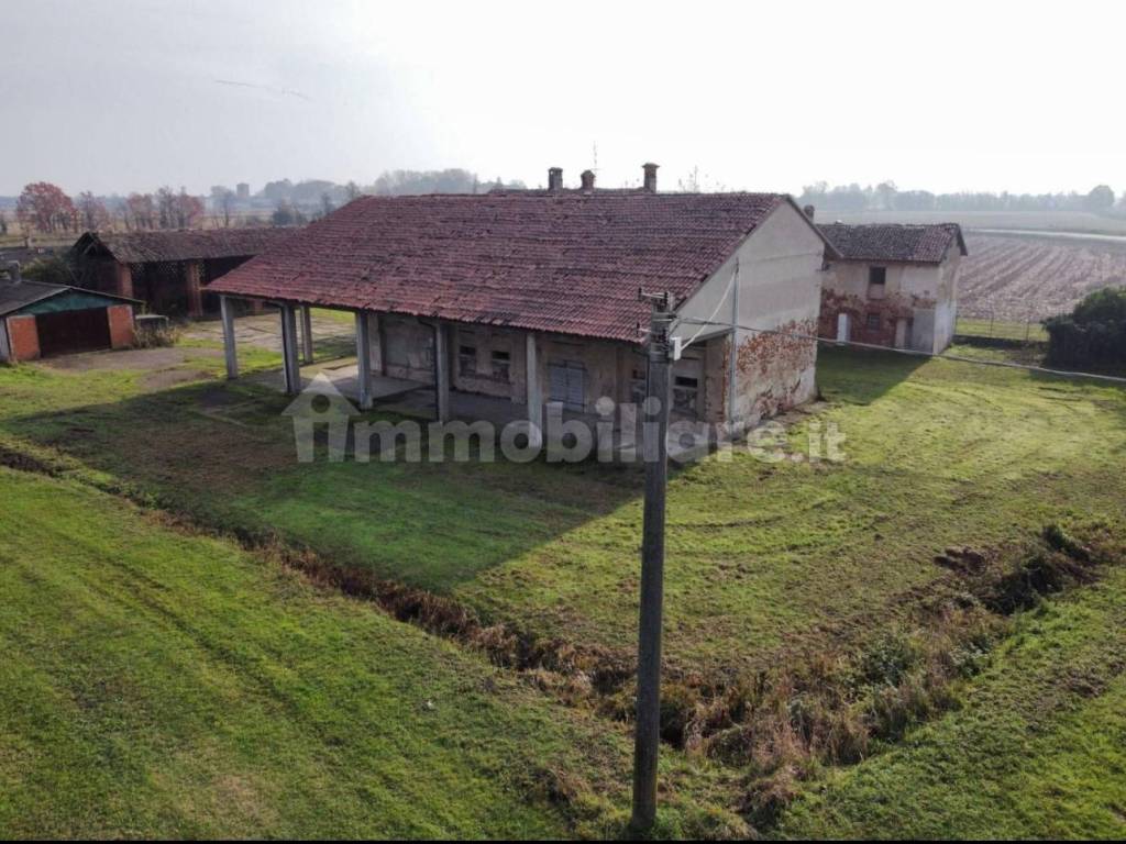 Rustico / casale a Sant'alessio con vialone in Via Vittoria - Foto 4