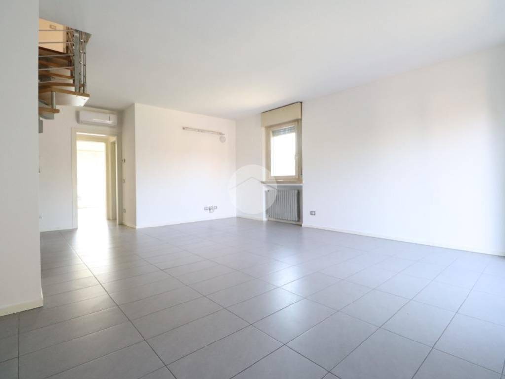 Appartamento a Mantova in Viale dei Caduti, 40 - Foto 3