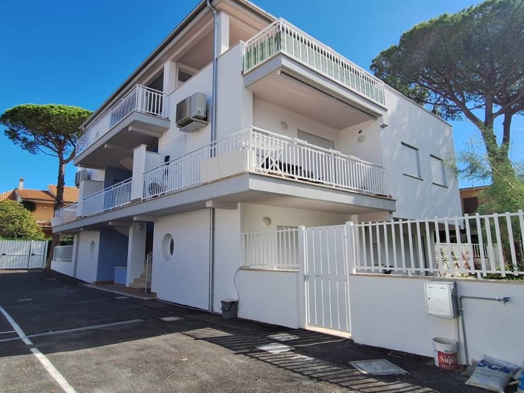 Appartamento a Santa marinella in Via Innocenzo XI - Foto 2