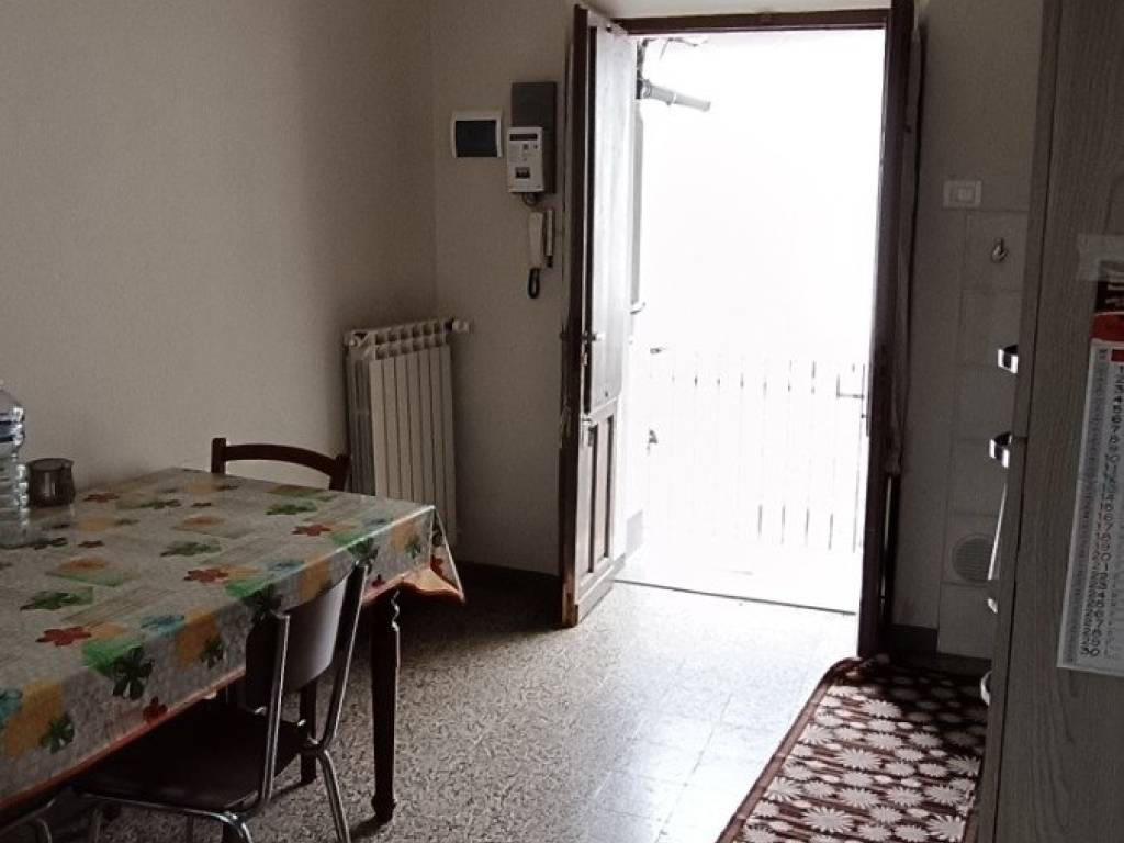 Appartamento a Trecate in Via Antonio Gramsci - Foto 2