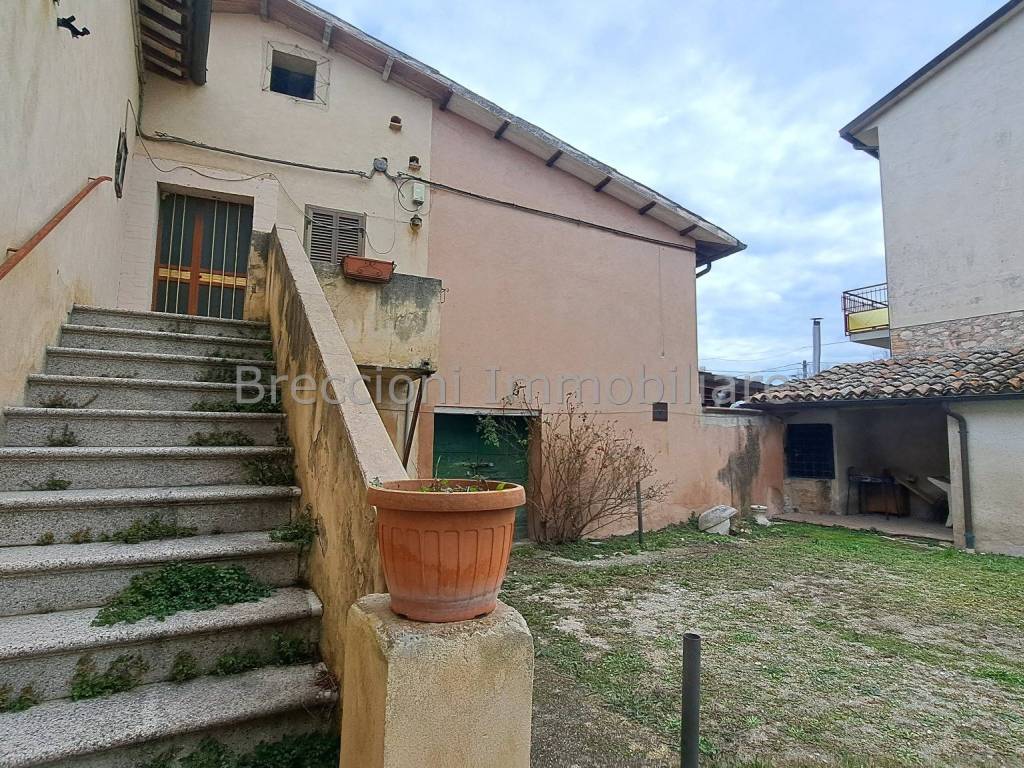 Casa indipendente a Trevi in Via Tatarena - Foto 4