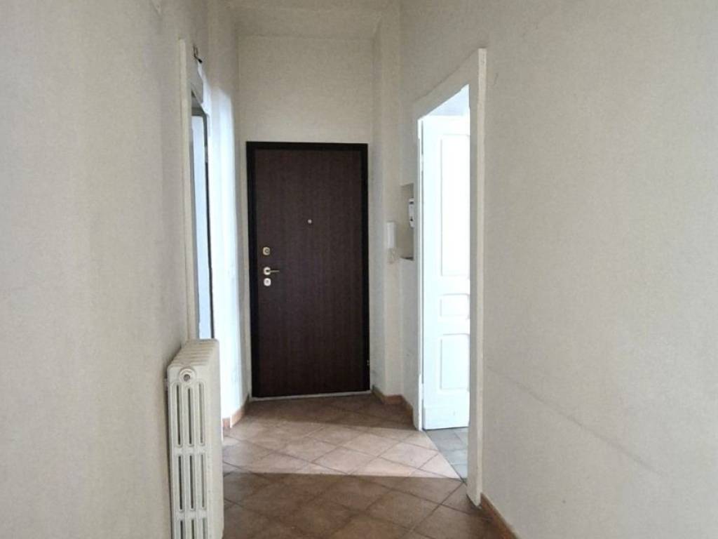 Appartamento a Valenza in Viale della Repubblica, 25 - Foto 2