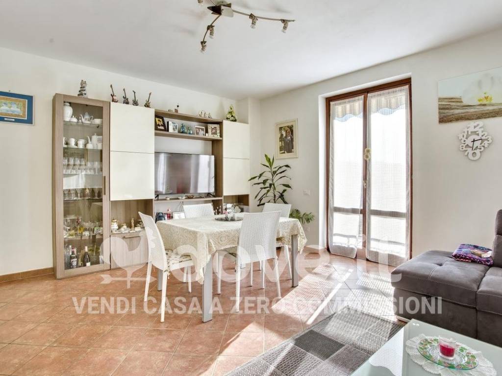 Appartamento a Sangiano in Via Carlo Alberto - Foto 2