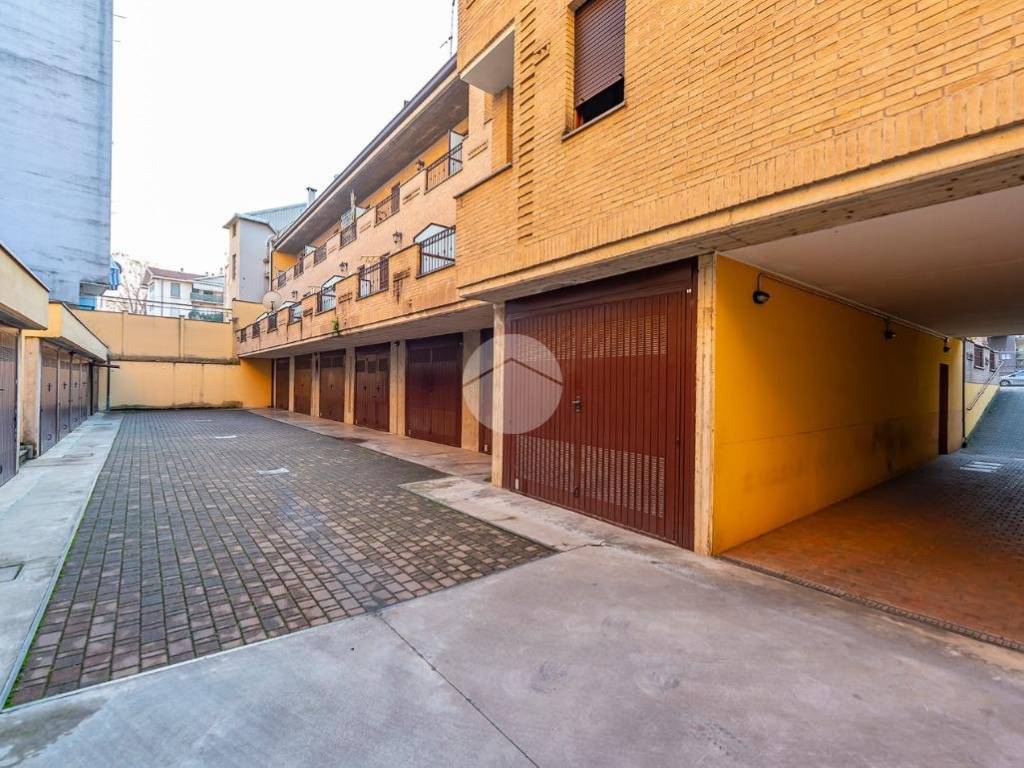 Box / garage a Baranzate in Via Redipuglia, 5 - Foto 3