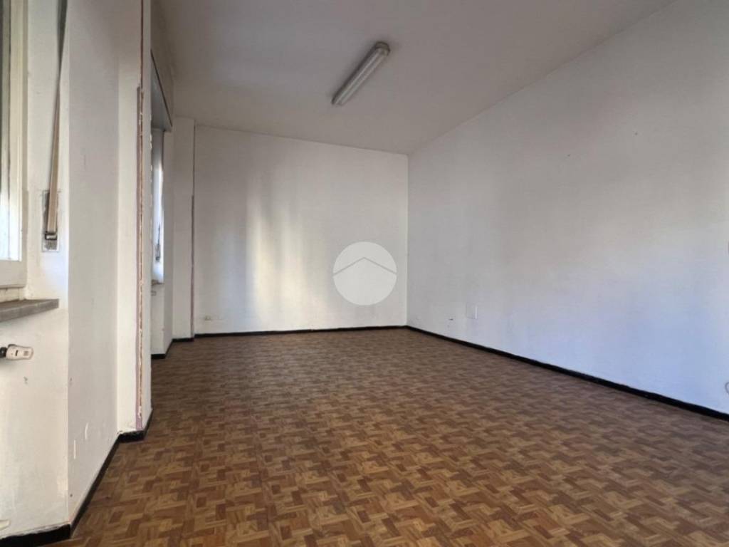 Appartamento a Asti in Via Gioacchino Rossini, 13 - Foto 4