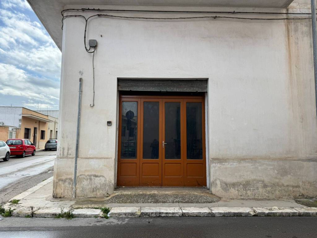 Box / garage a Manduria in Via Francesco Strateo, 23 - Foto 5