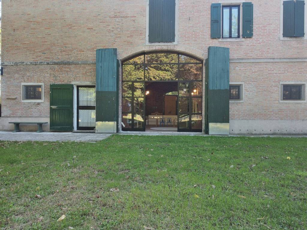 Rustico / casale a Correggio in Via Strada Statale Reggio, 40 - Foto 4