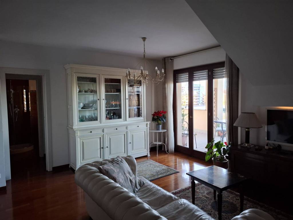 Attico / mansarda a Pescara in Via Pier Paolo Pasolini, 5 - Foto 3