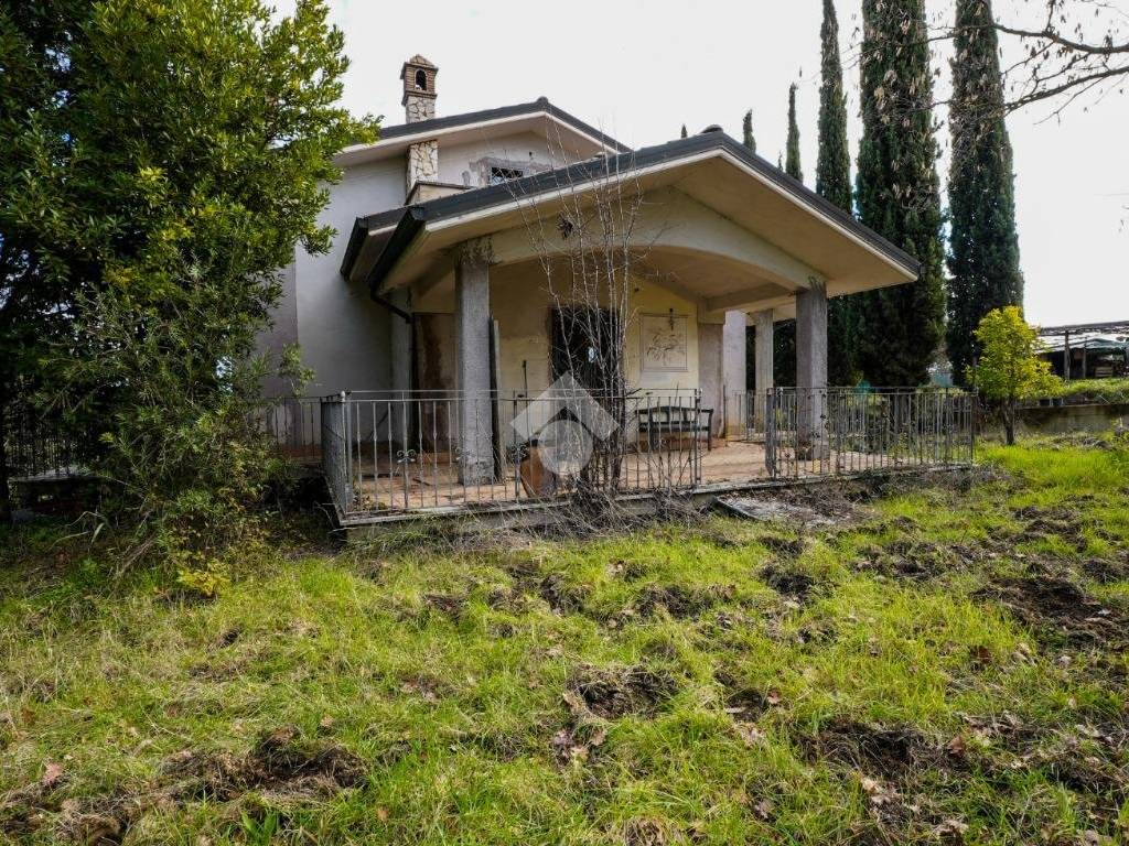 Villa a Mentana in Via delle vigne nuove, 90 - Foto 2