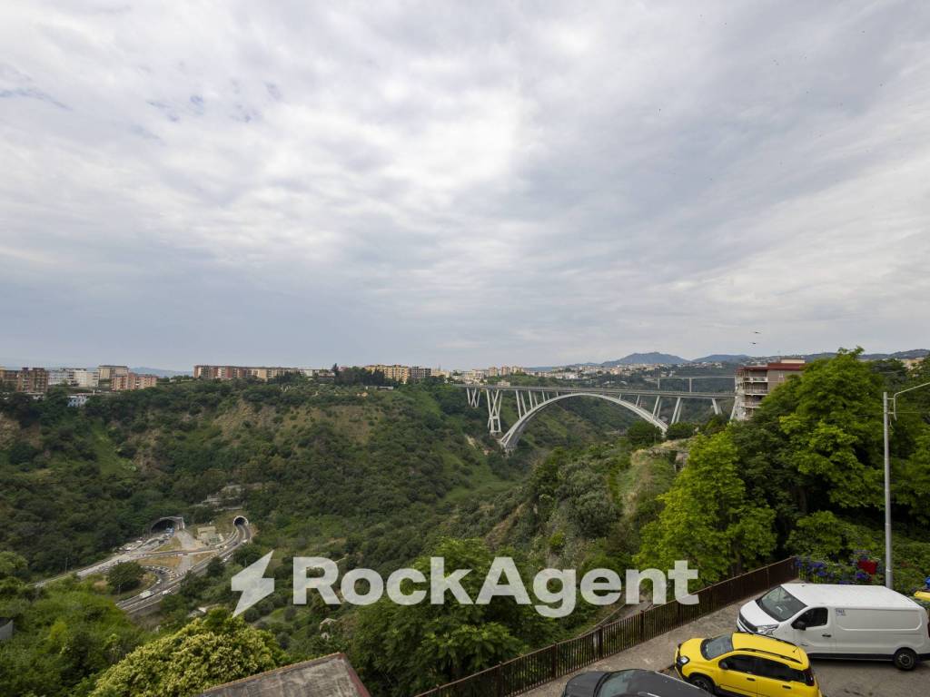 Appartamento a Catanzaro in Via Carlo V - Foto 2