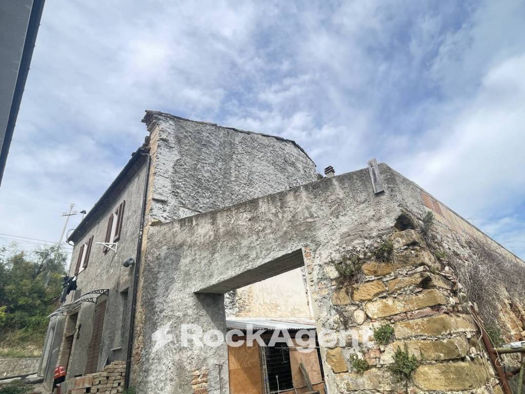 Casa indipendente a Sant'omero in Via San Pietro, 21 - Foto 5