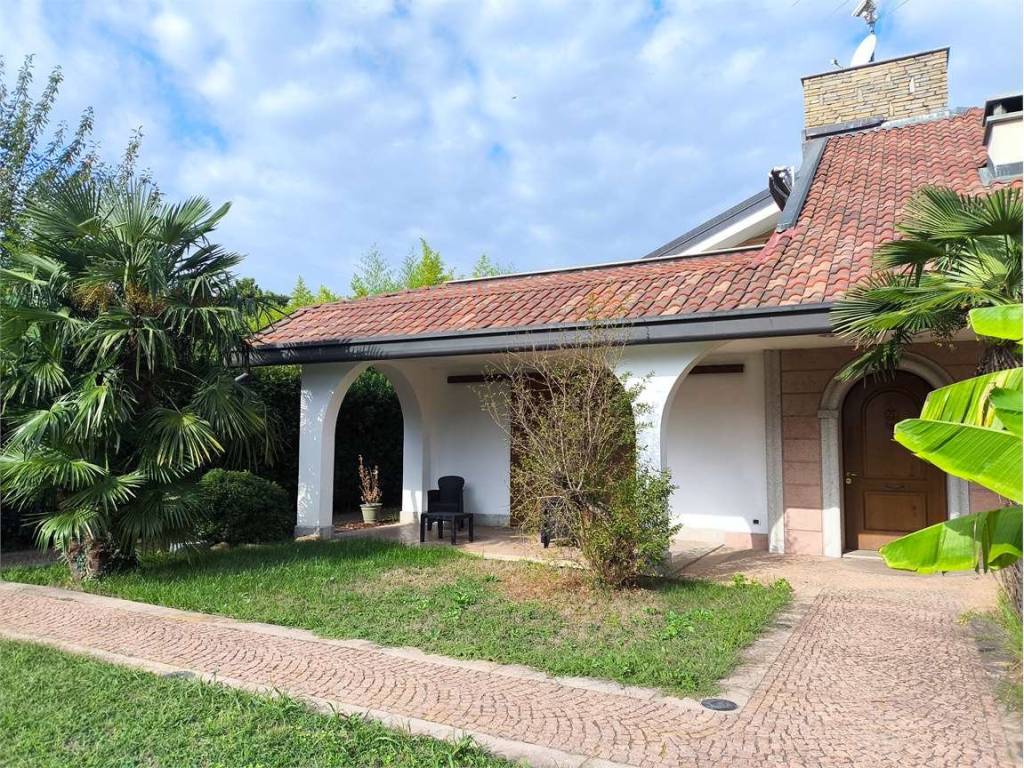 Appartamento a Fenegrò in via varese , 8 - Foto 3